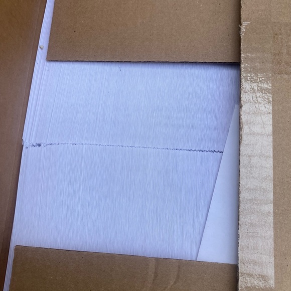 4 1/8x9 1/2 envelopes (2,200 White Envelopes) - Picture 2 of 2